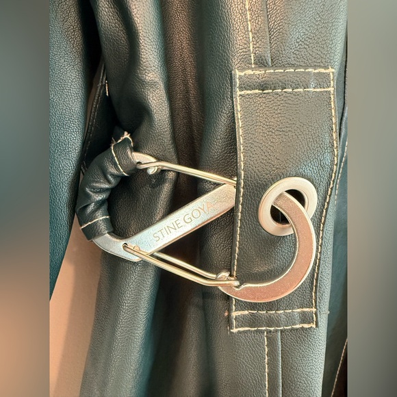 Stine Goya DROPPED SHOULDER HIGH COLLAR COAT - DARK GREEN - Picture 9 of 16